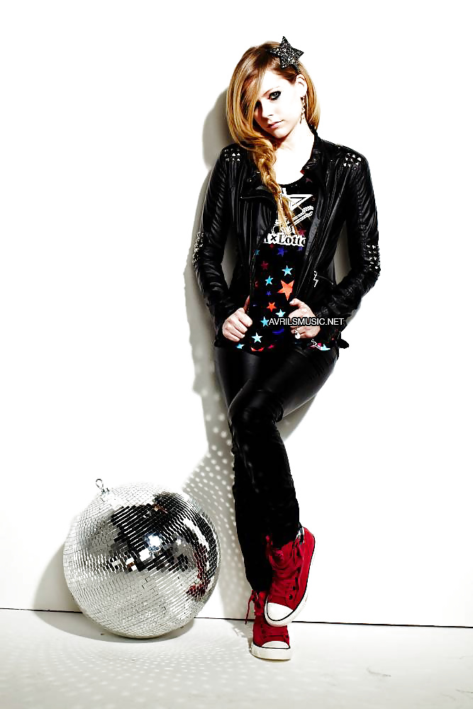 Avril Lavigne #27459956