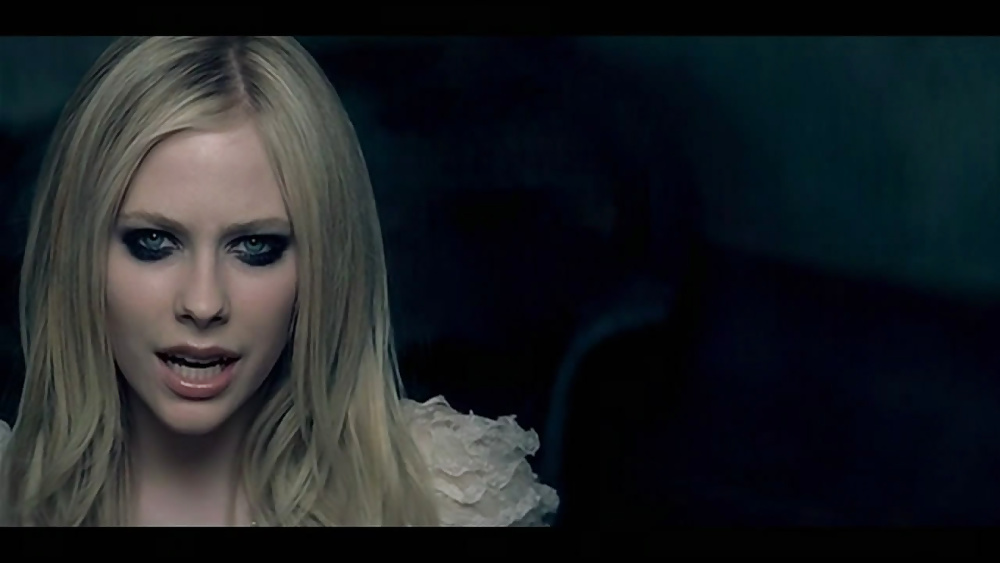 Avril Lavigne #27460028