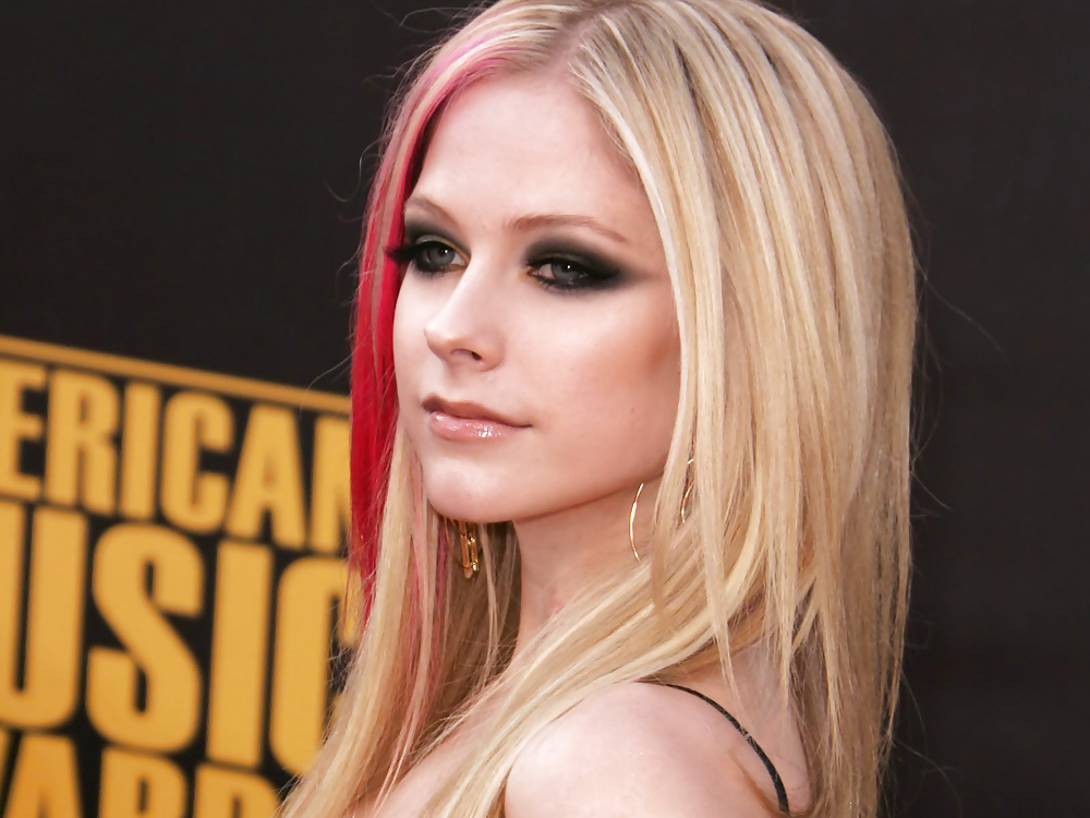 Avril lavigne
 #27460144