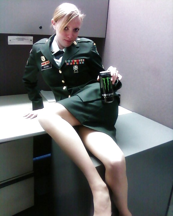 Chicas militares variadas sg1
 #38037052
