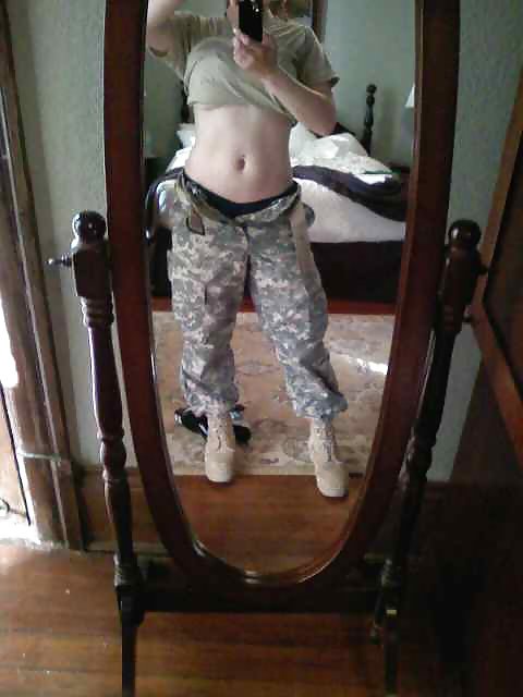 Chicas militares variadas sg1
 #38037106