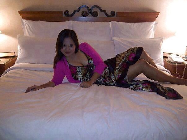 Indonesian Mature Hookers #30790038