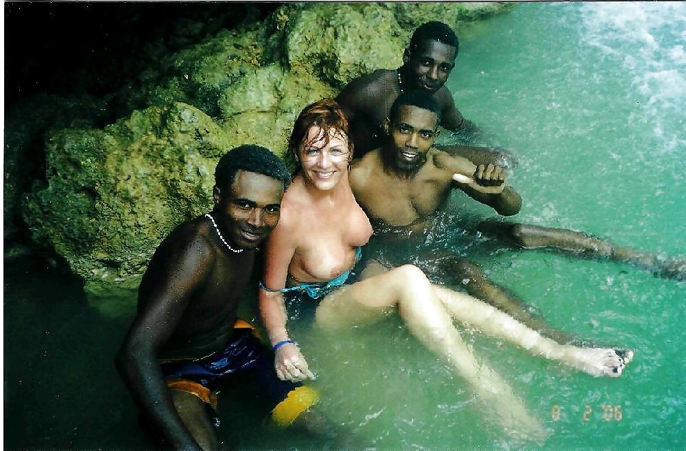 Interracial Sexe Tropical Vacances Pour Salopes Blanches. #35443096
