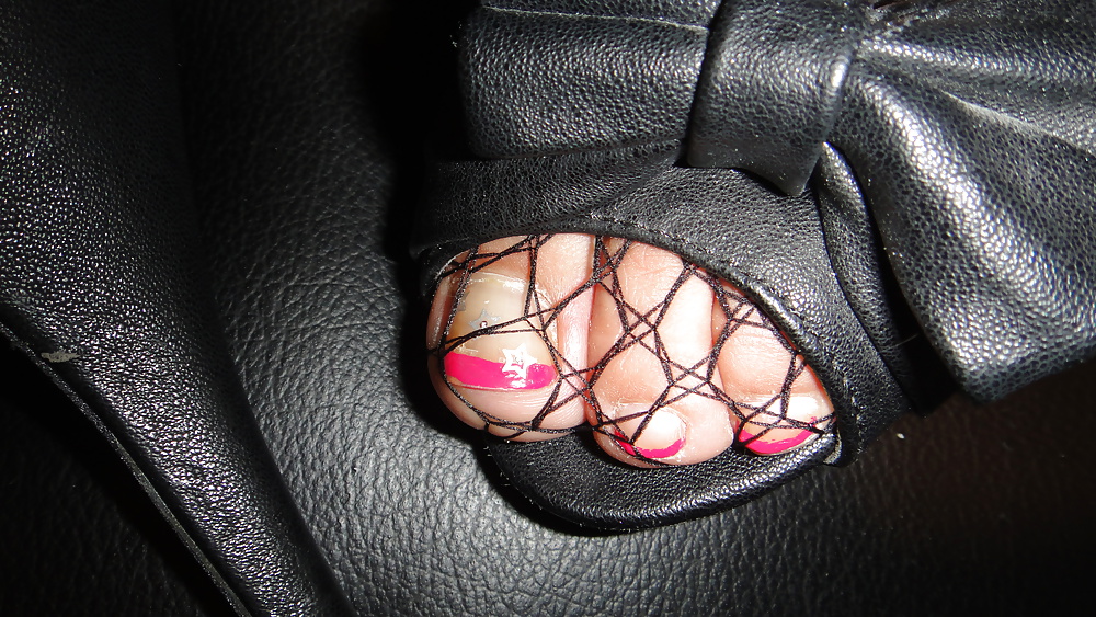 Fuss fetiche en netz struempfe
 #34631487
