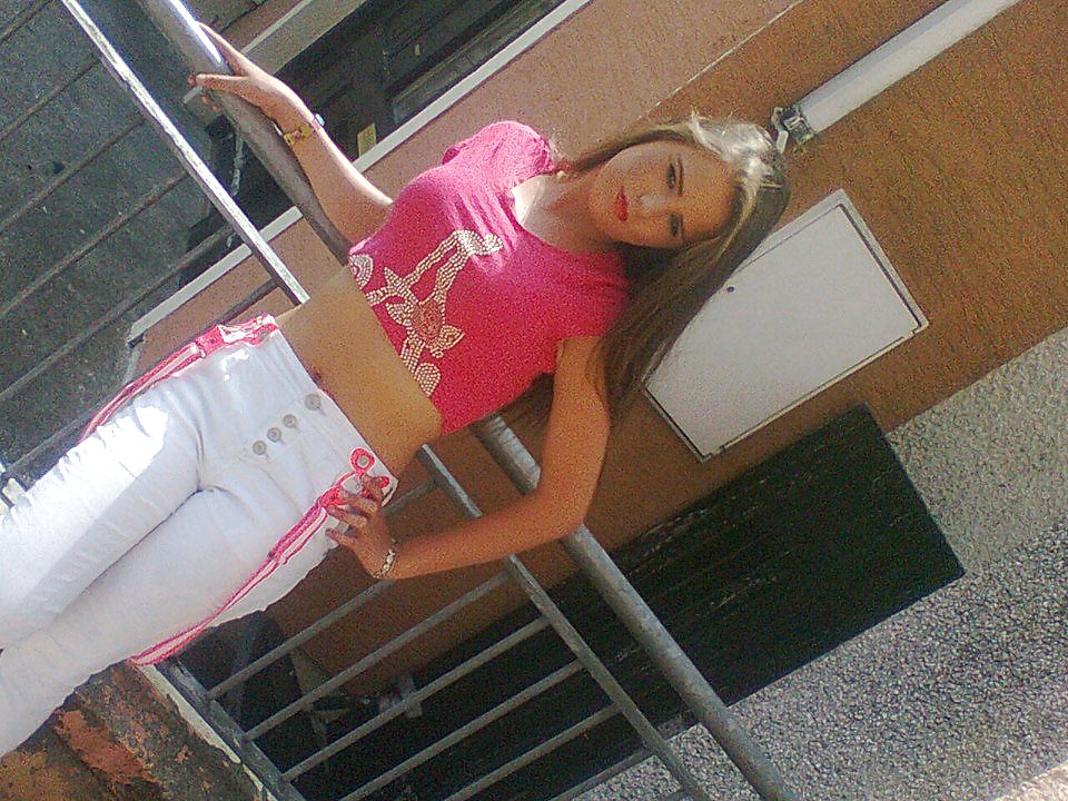 若い パート4
 #36944040