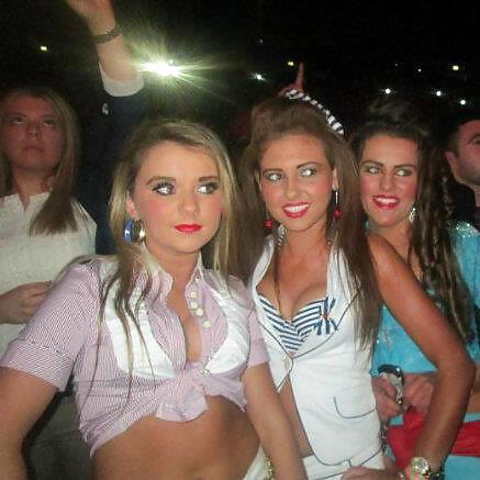 若い パート4
 #36944076