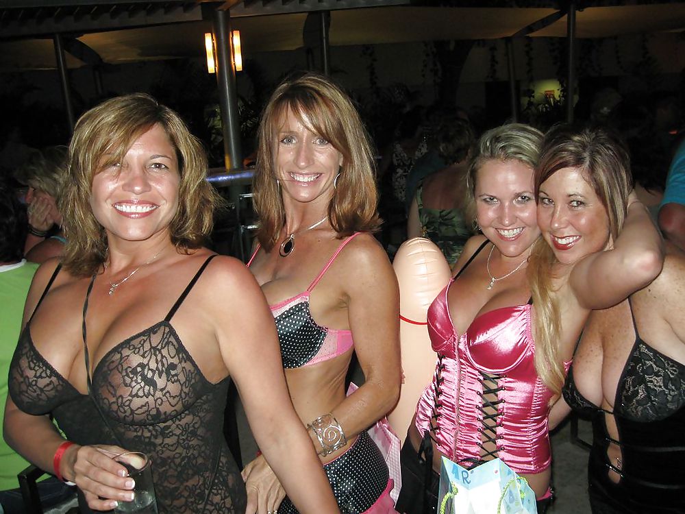 Milfs & Reift - 16 #24896320