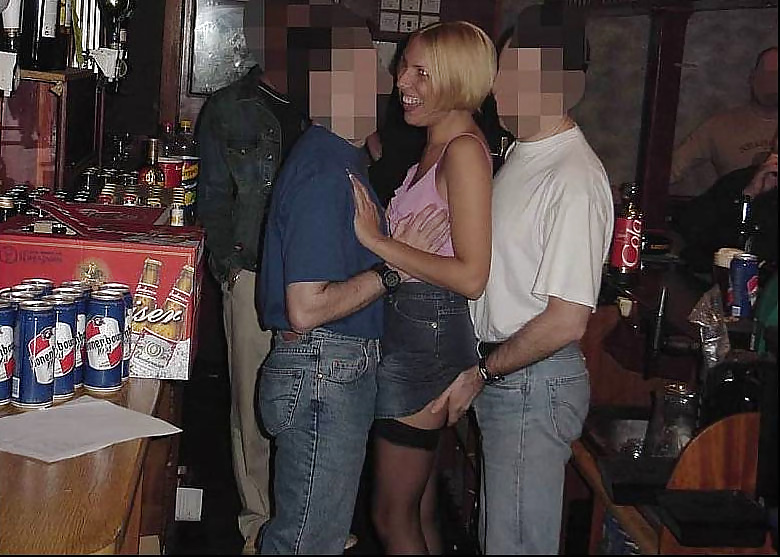 Amateur Bukakke MILF in Pub #28638856