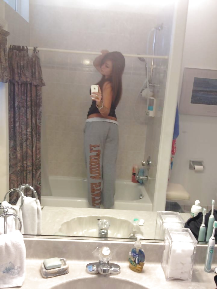 Kik teen chelsea
 #27011229