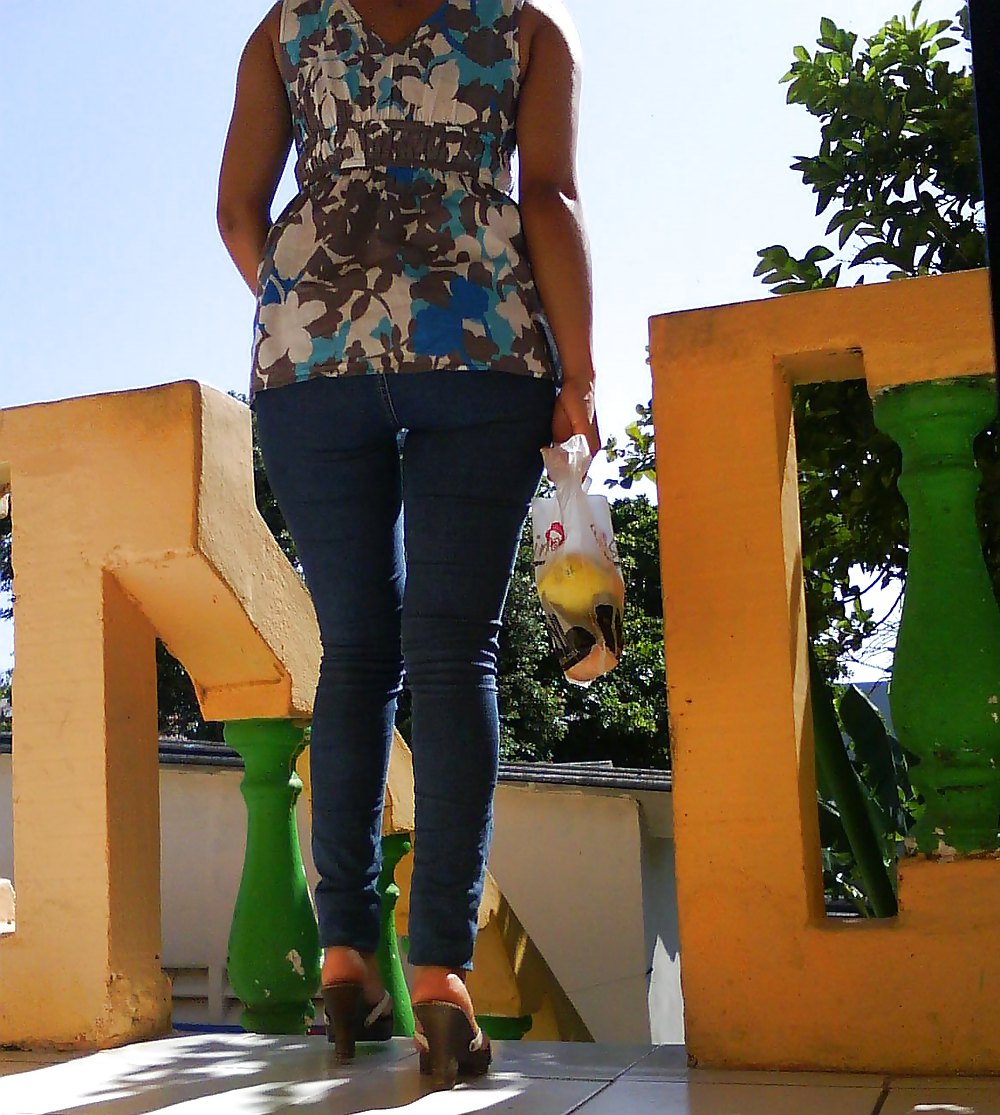 私の隣人
 #24836409