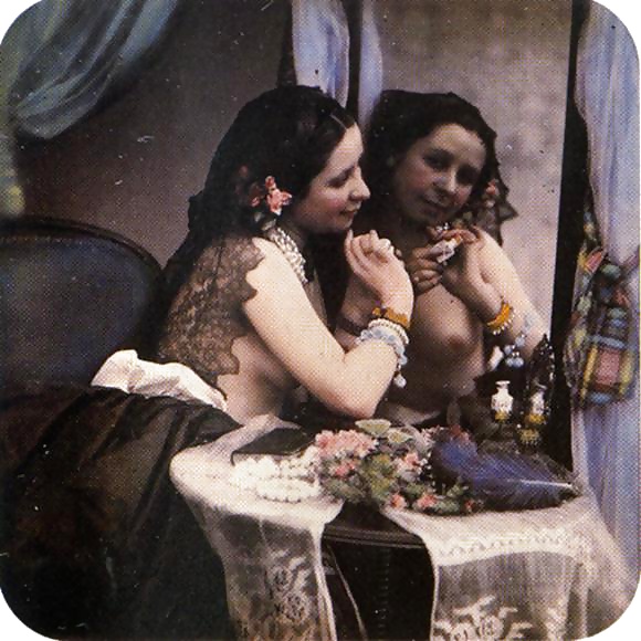 Fotografía erótica - 1850
 #30361769