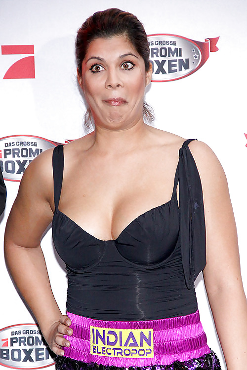 Indira weis 
 #40789514