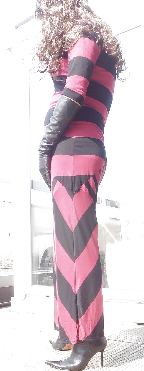 En robe longue.... #34912685