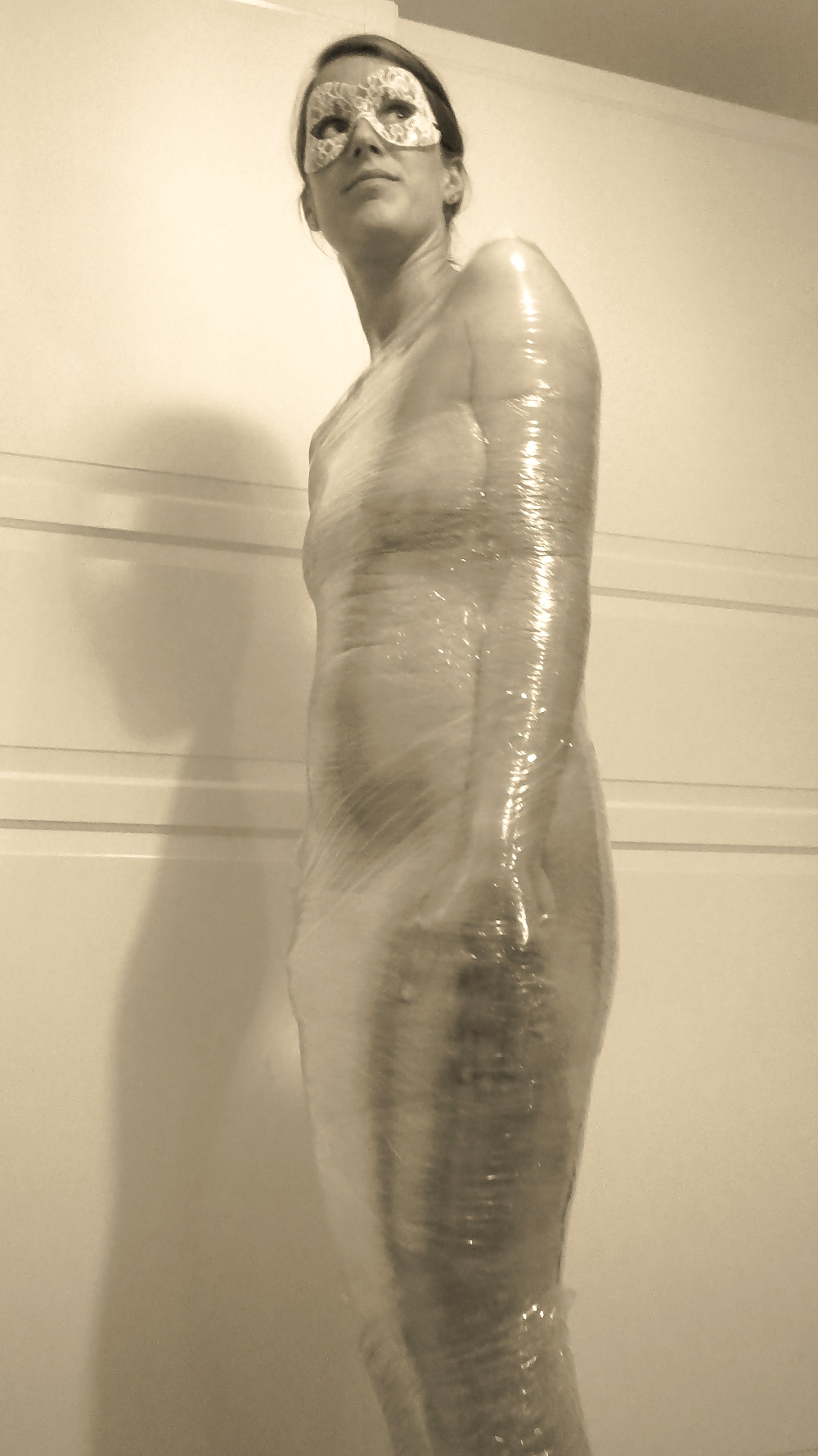 In cling film - in Frischhaltefolie verpackt #23517352