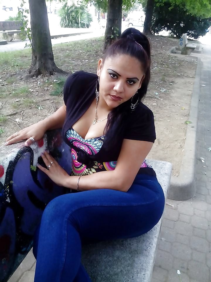 Novia gitana
 #30289913