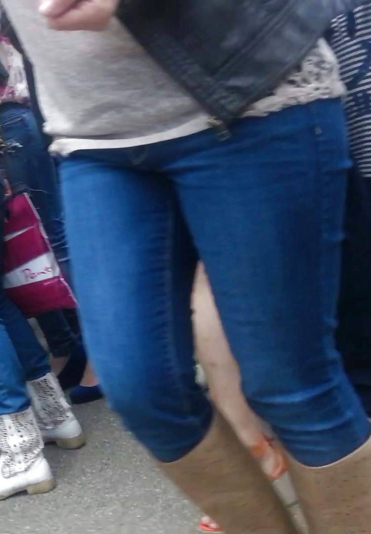 Spy cameltoe jeans, shorts sexy women romanian #40214542