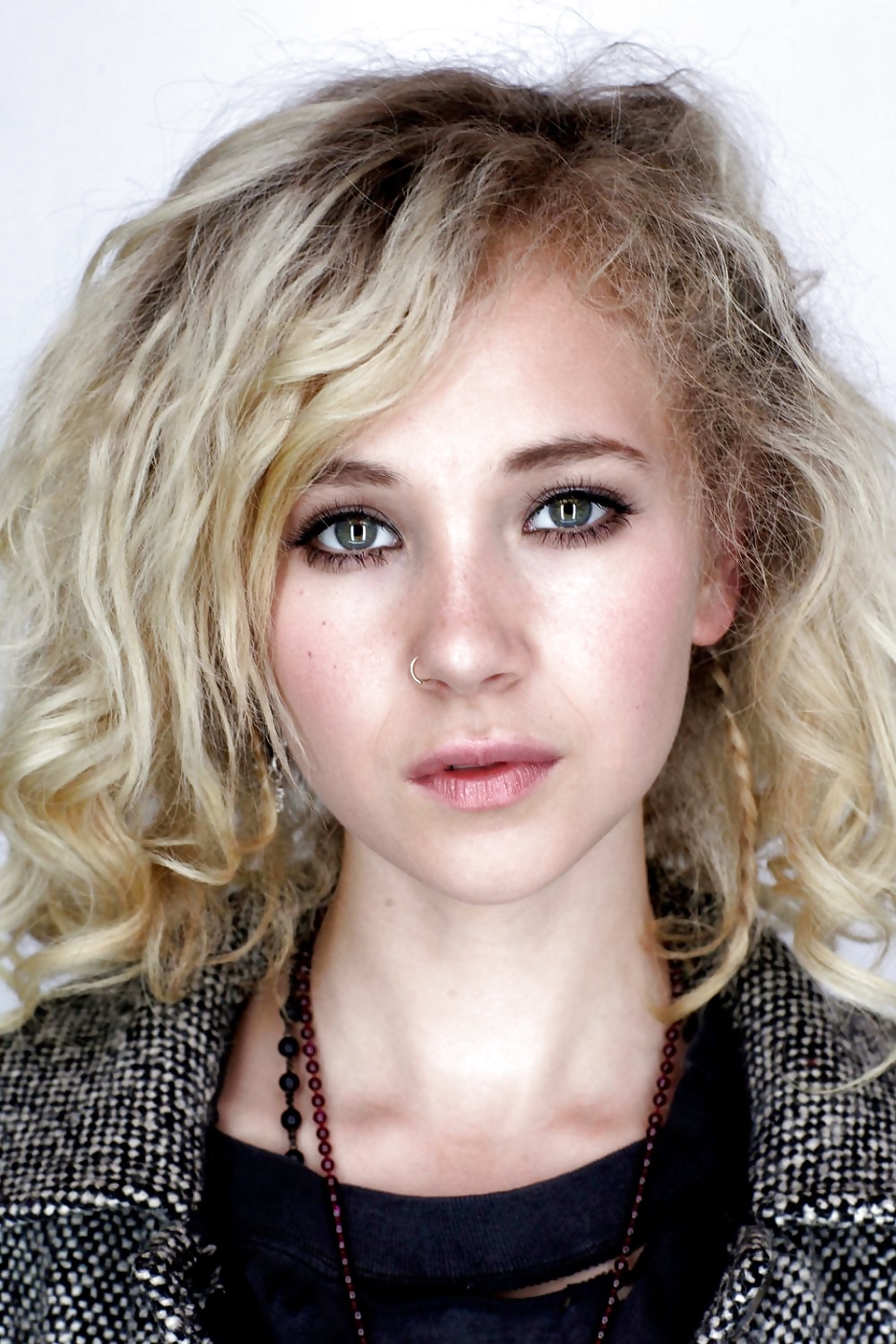 Juno Temple #23899257