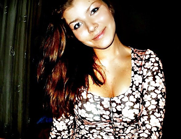 クリスティーナ
 #23909516