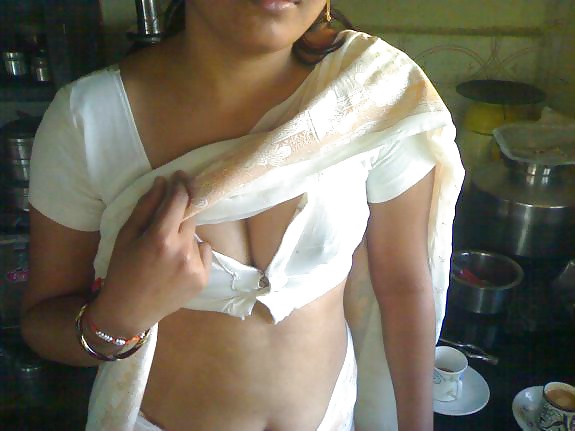 Desi Aunty Spaltung Und Nackt #24820305