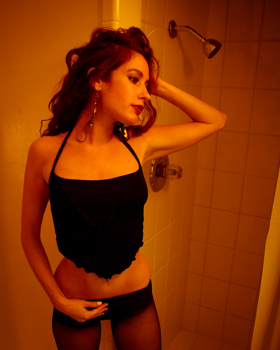 Victoria De Mare #40879129