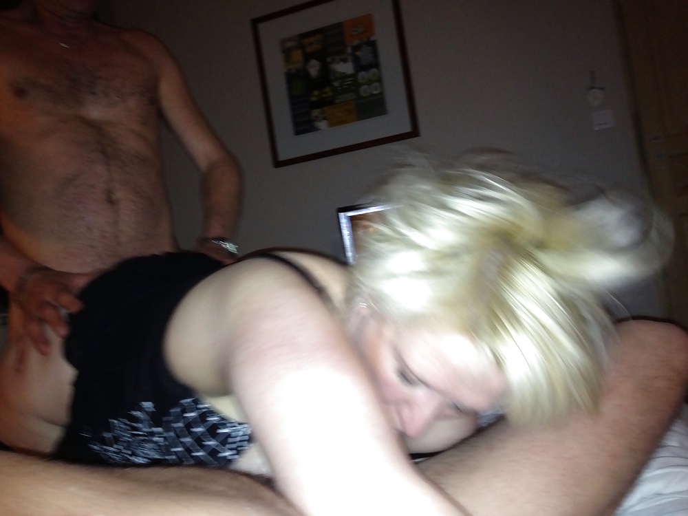 Elle sait recevoir
 #33443484