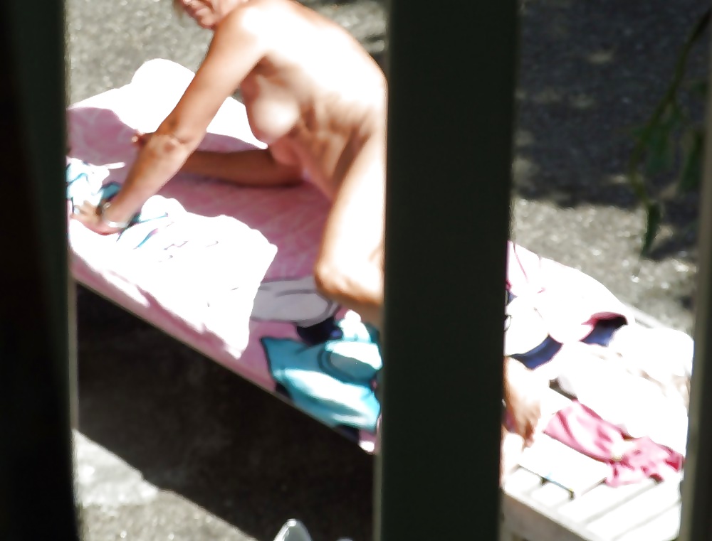 私の妻をスパイする
 #40385927