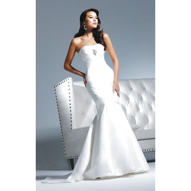 Women In Wedding Dresses - Frauen In Brautkleidern #24187331