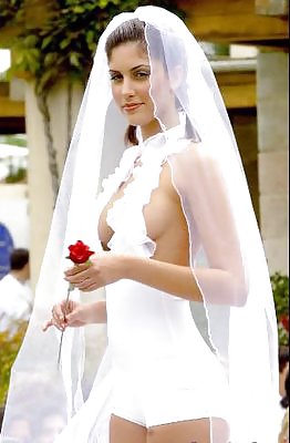 Mujeres en vestidos de novia - frauen in brautkleidern
 #24187448