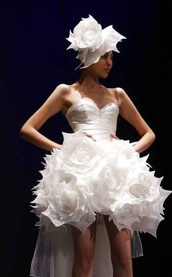 Women in Wedding Dresses - Frauen in Brautkleidern #24187508