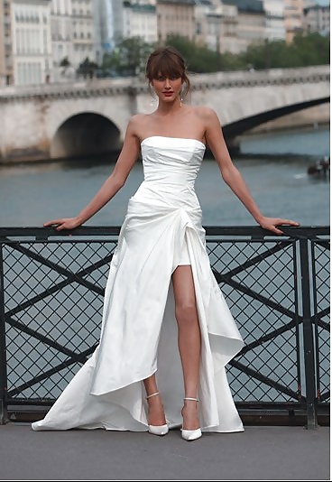 Women in Wedding Dresses - Frauen in Brautkleidern #24187625