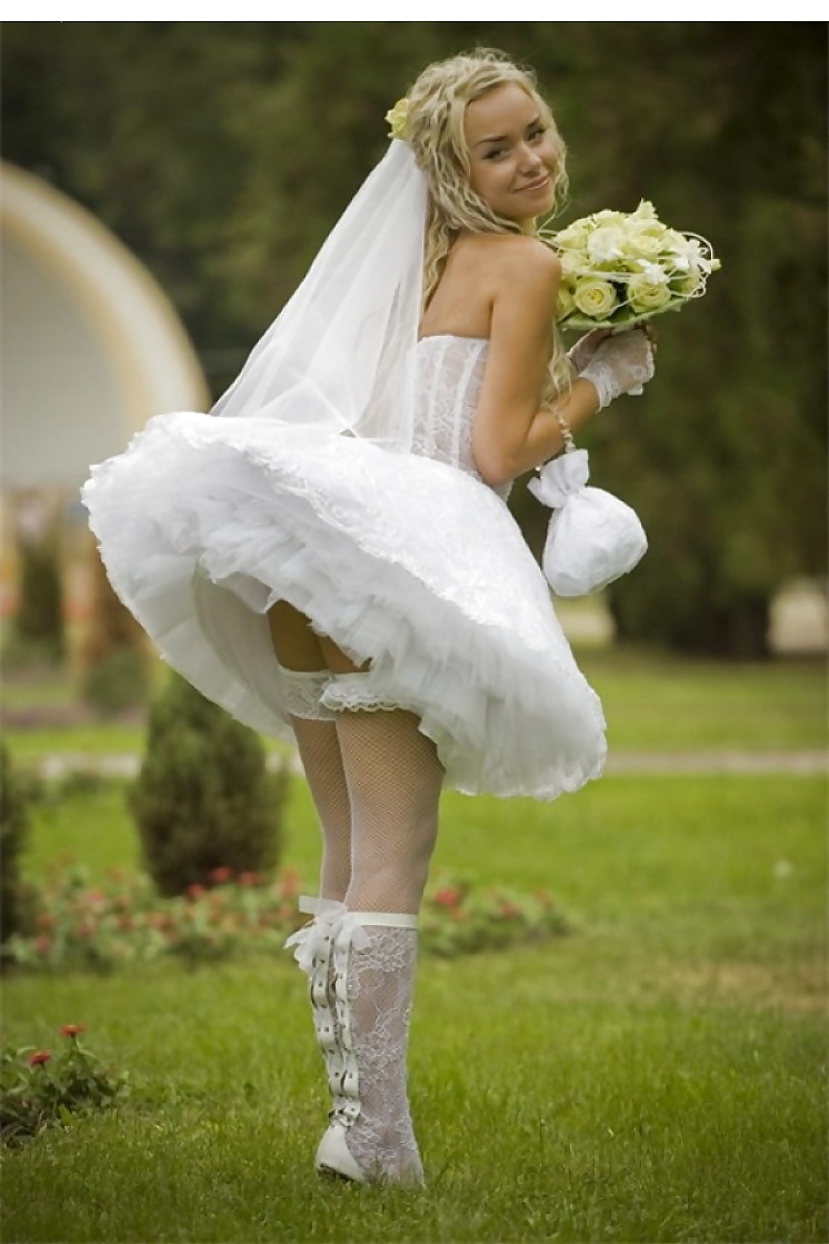 Women In Wedding Dresses - Frauen In Brautkleidern #24187674