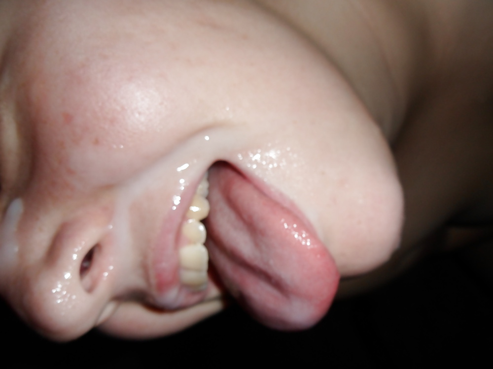 Chupando mi polla larga y dura para conseguir algo de semen
 #26635468