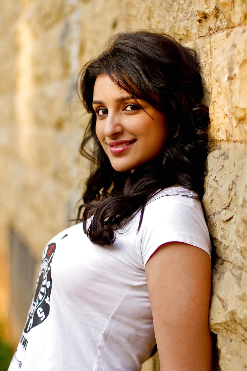 Parineeti-chopra
 #26933323