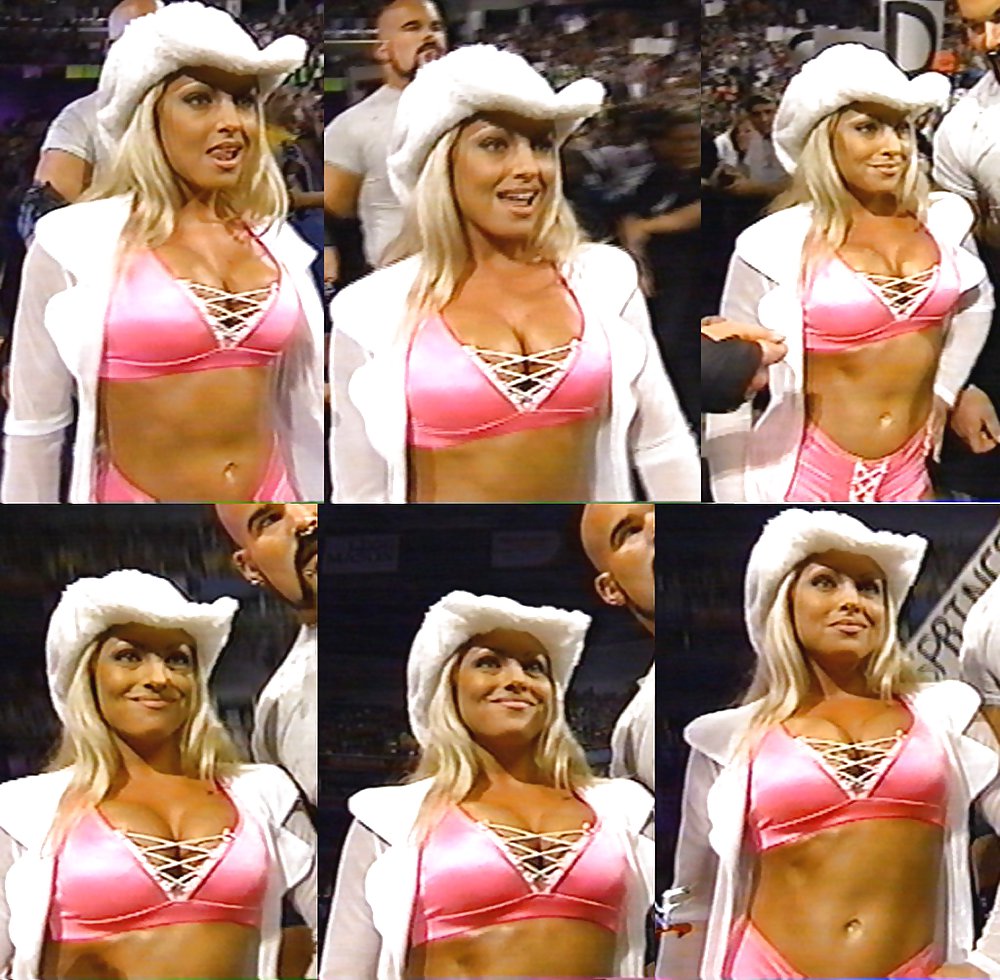 Trish Stratus Seins étonnants Ass Baisable !! #36840952