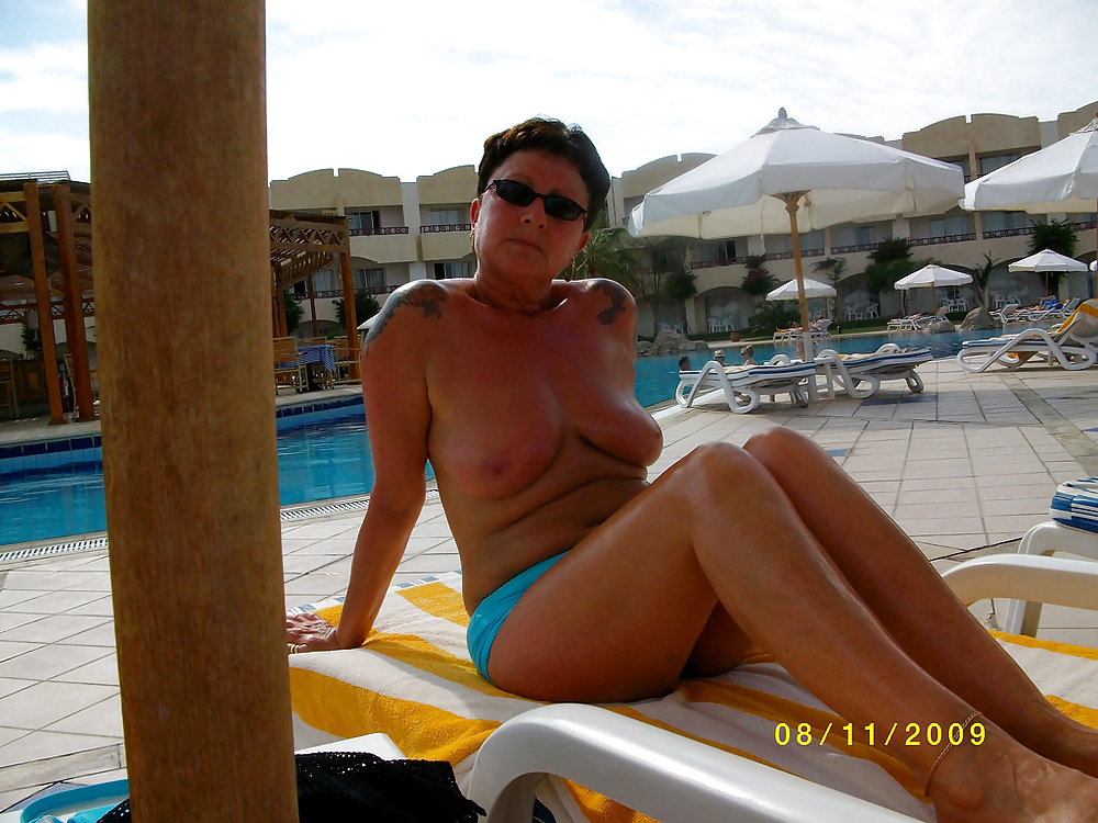 She Wants Your Comments Please #32693102