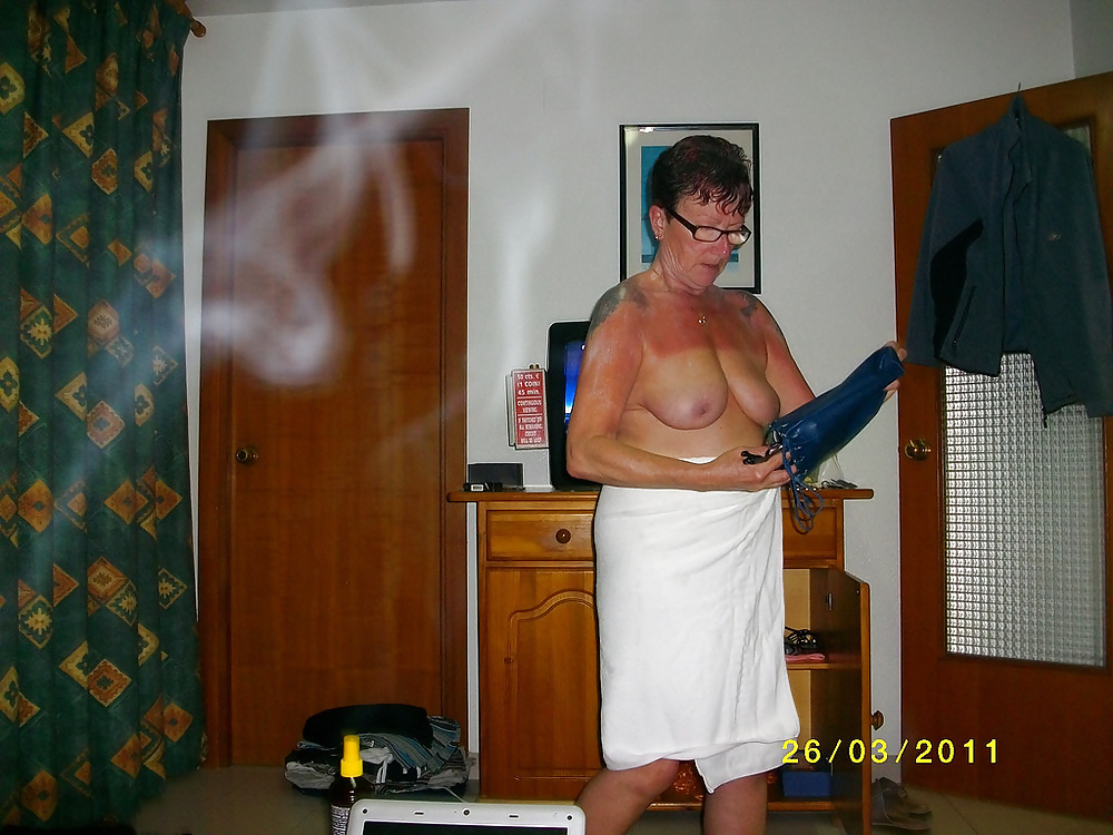 She Wants Your Comments Please #32693129