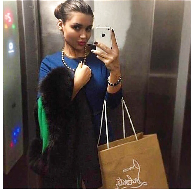 Selfies en abrigos de piel
 #32042654