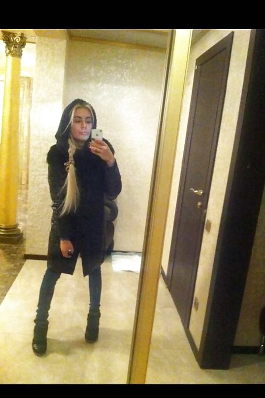 Selfies en abrigos de piel
 #32042662