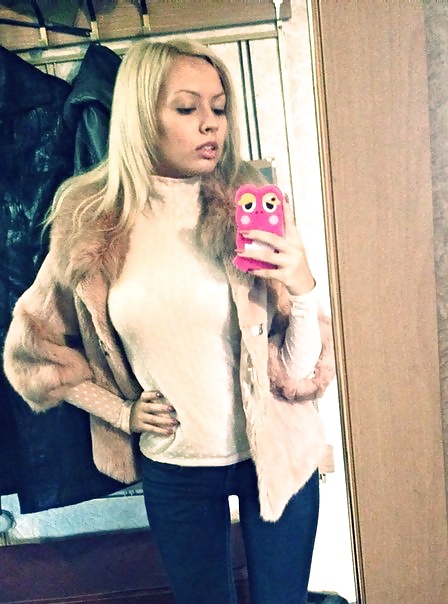 Selfies en abrigos de piel
 #32042663