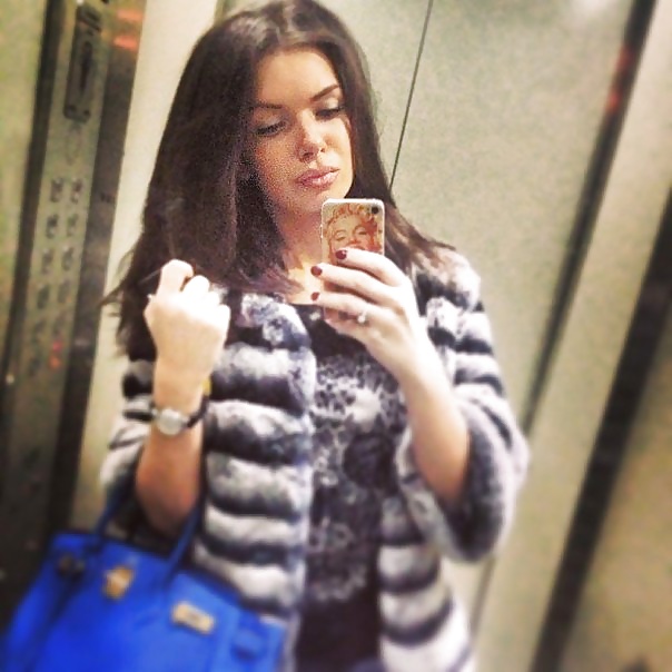 Selfies en abrigos de piel
 #32042680