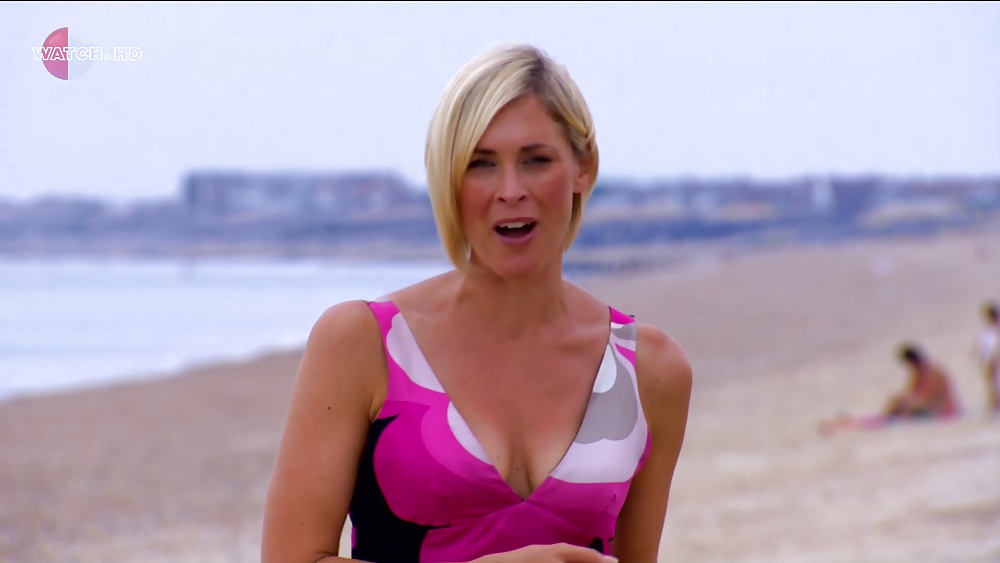 Jenni falconer
 #24227478