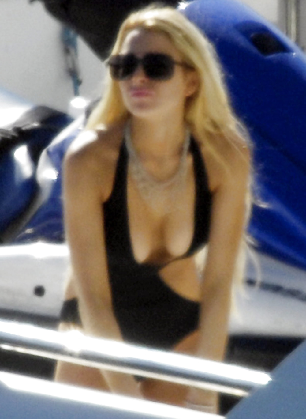 リンゼイロハン
 #27454949