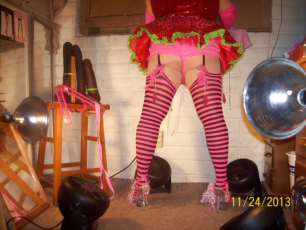 Mistress's legs in silky stockings for Tgirl Veronica. #24095381