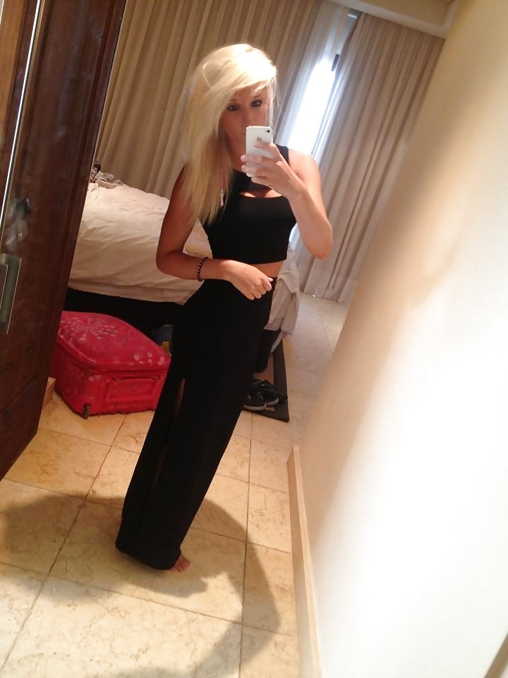 Dolled up chavs 4 
 #29664930