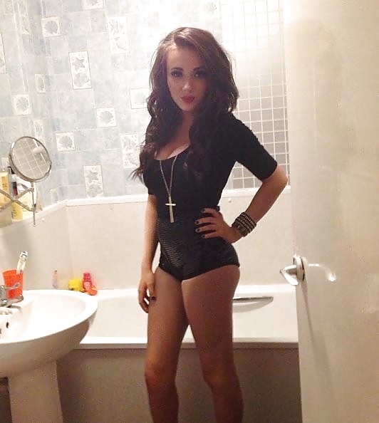 Dolled up chavs 4 
 #29665037