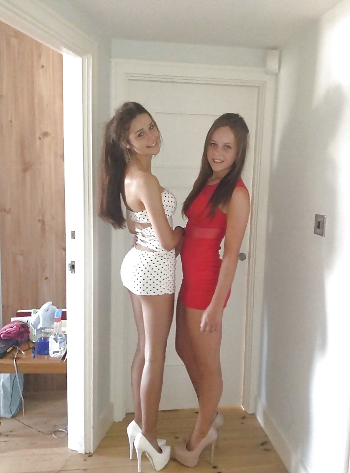 新しい写真のセクシーな女の子
 #26564396