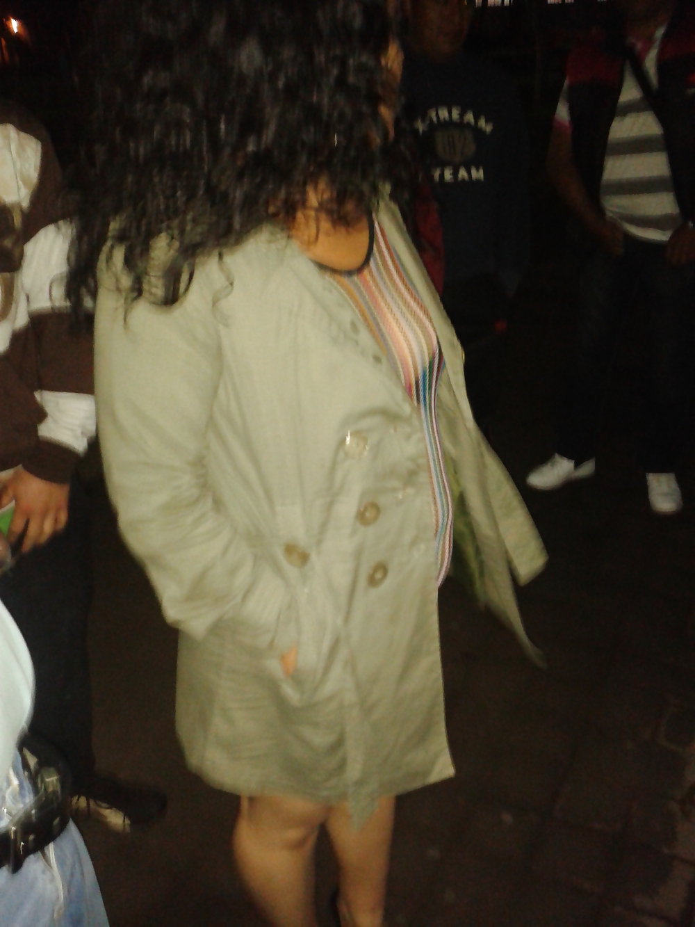 Mujer Swinger Cogida por varios en publico #24619997