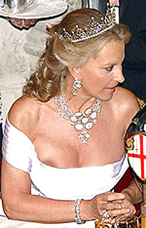 Fakes of Princess Michael of Kent #37614379