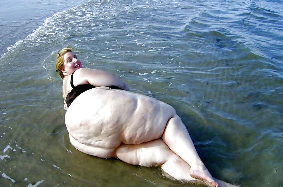 Pawg: once u had meat u will never go back 2 bones #101
 #40806836