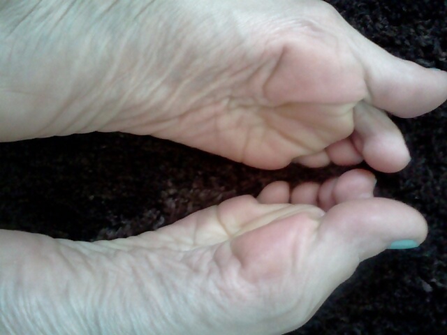 妻の足の裏、足の指、メキシコ人 
 #25846799